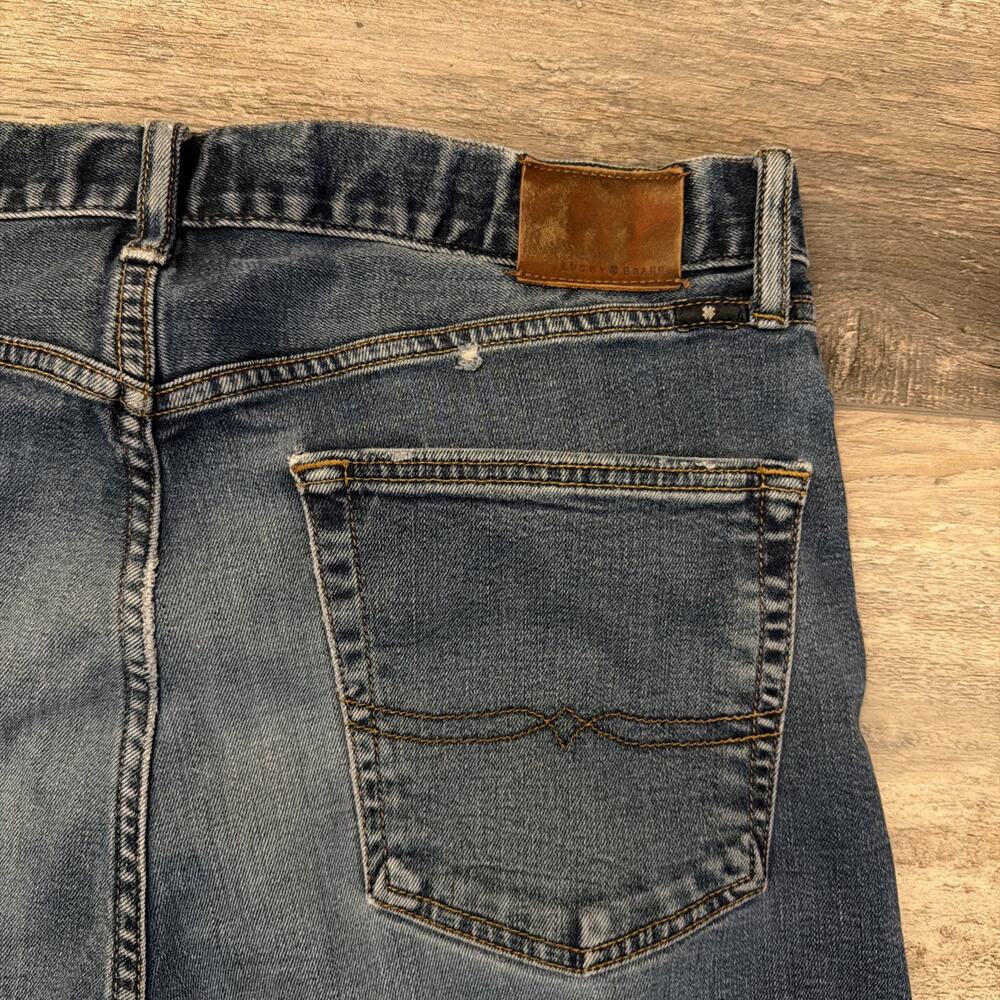 Lucky Brand 363 Vintage Straight Mens Jeans Size 33x30 Blue Medium Wash Denim - Picture 8 of 11